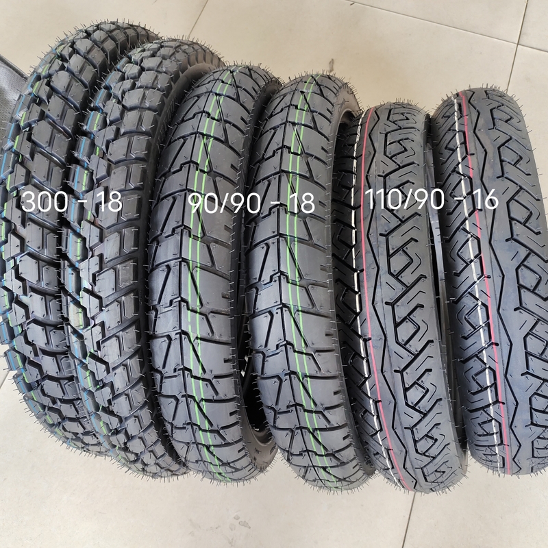 90/90-18 90/90-17 110/90-16 110/90-17 100/90-17 トューブレスバイクタイヤ 独自の300-18
