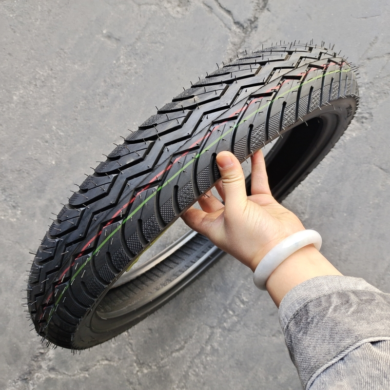 スーパー6PR/8PRゴムバイクタイヤ 90/90-18 90.90.18 35%~45%のゴム含有量