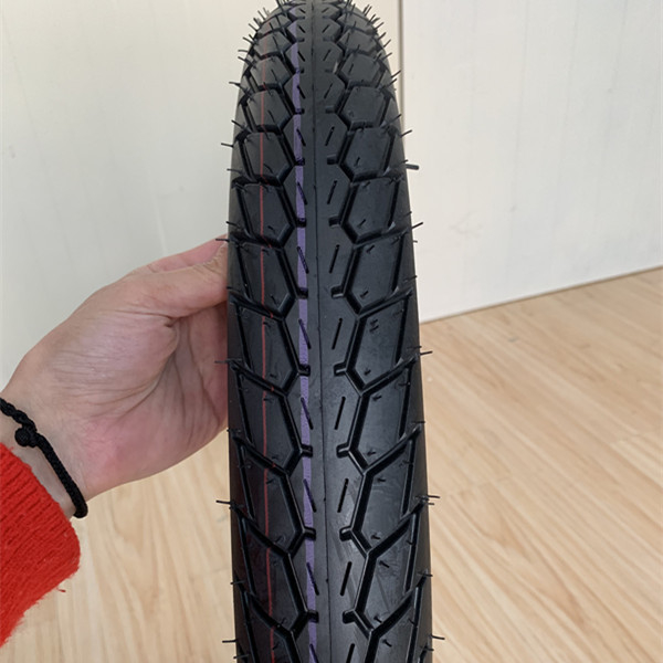 生産能力 日当たり10000個 レーザーモーターサイクルのタイヤ70/100-17