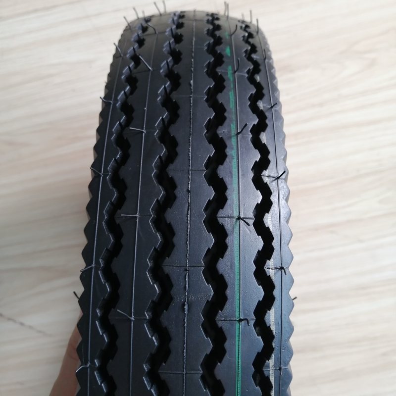 20000 KM 労働寿命と5000 pcs / 日 4.00-8 モーターサイクルのタイヤの生産能力